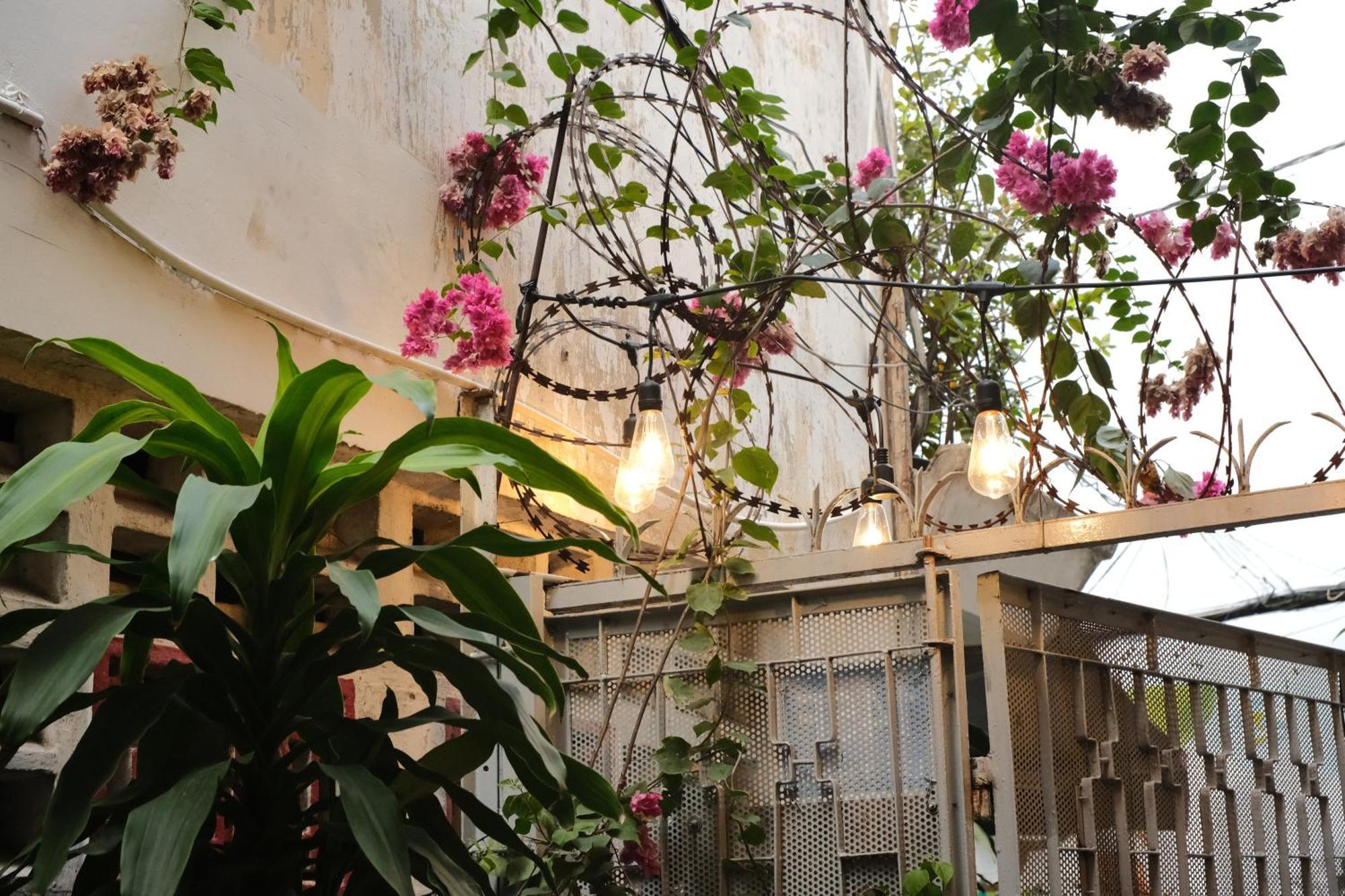 A Little Saigon Hotel - Bui Vien Walking Street โฮจิมินห์ซิตี้ ภายนอก รูปภาพ