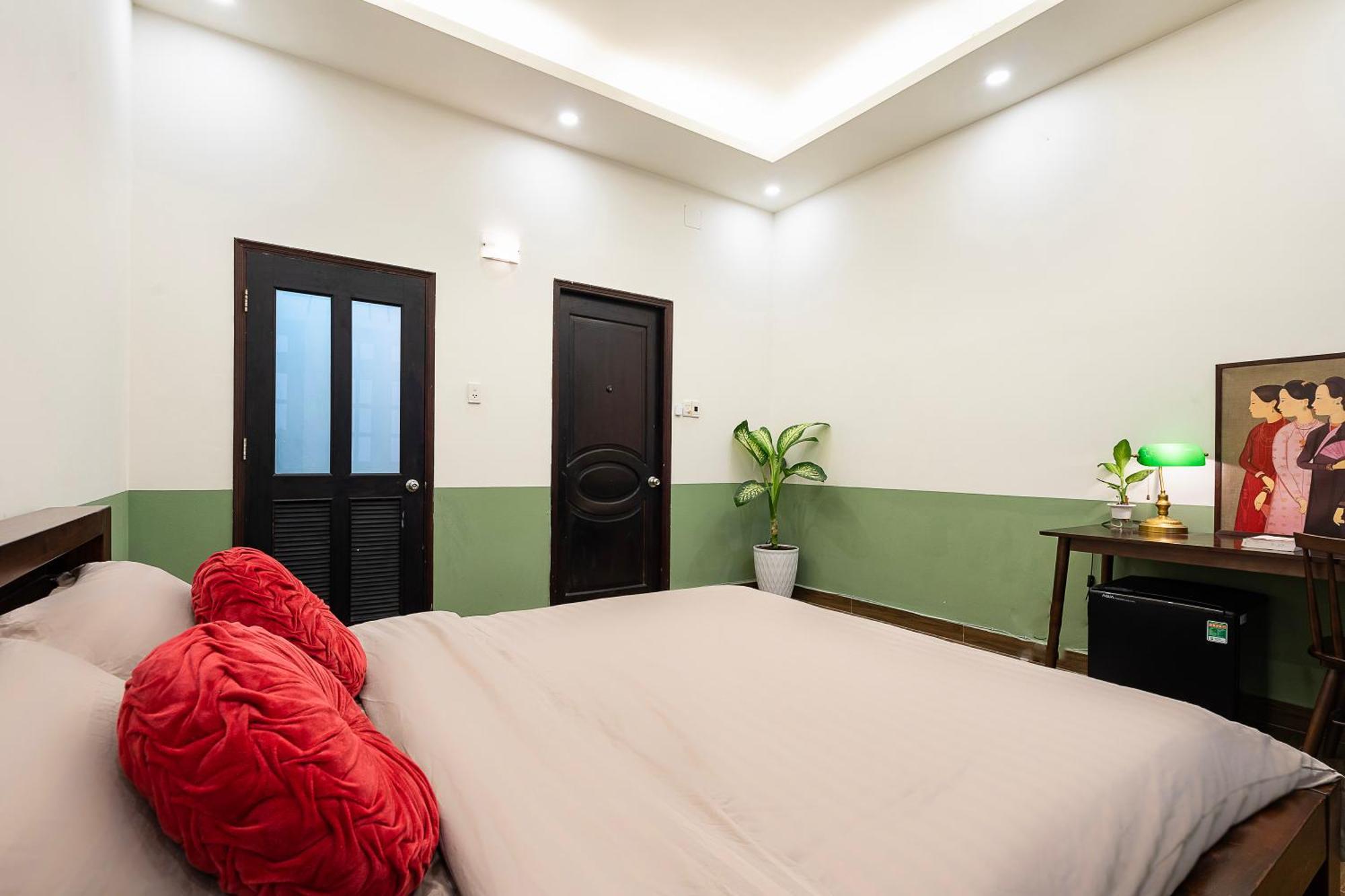 A Little Saigon Hotel - Bui Vien Walking Street โฮจิมินห์ซิตี้ ภายนอก รูปภาพ