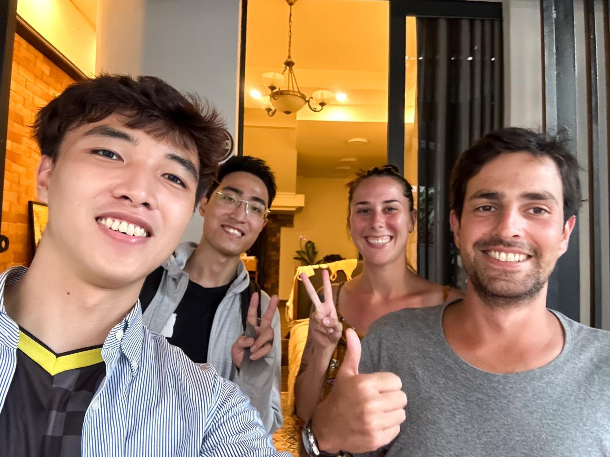 A Little Saigon Hotel - Bui Vien Walking Street โฮจิมินห์ซิตี้ ภายนอก รูปภาพ