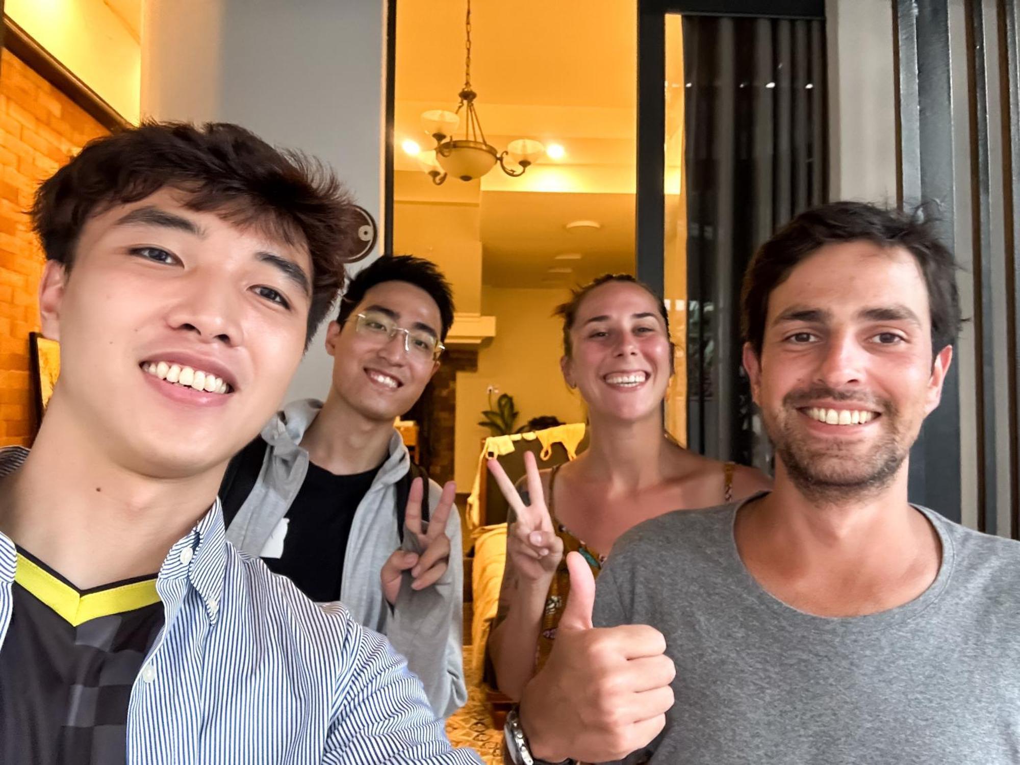 A Little Saigon Hotel - Bui Vien Walking Street โฮจิมินห์ซิตี้ ภายนอก รูปภาพ